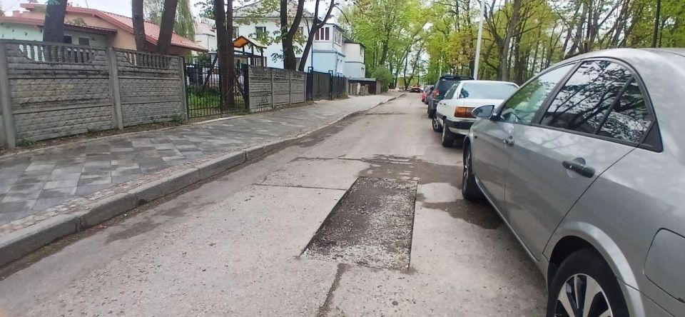 Дорожные рабочие сегодня, 7 мая, активно трудятся на улицах города Дорожные рабочие сегодня, 7 мая, активно трудятся на улицах города
