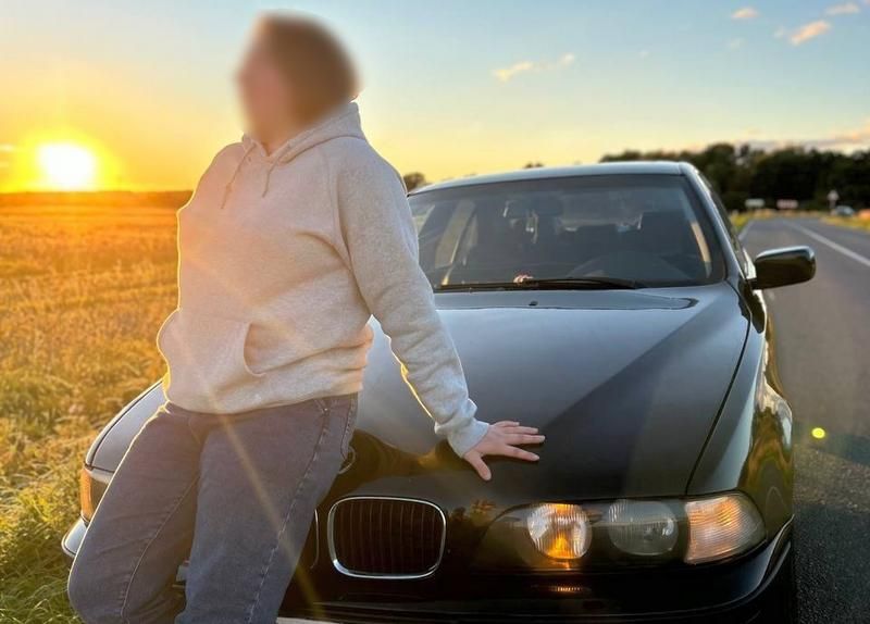 19-летняя жительница Мамоново хочет посадить отчима избитой ею девушку