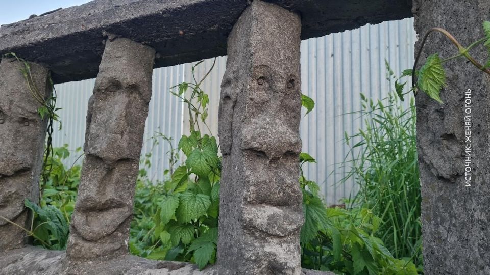 Забор с острова Пасхи в Калининграде видели? Забор с острова Пасхи в Калининграде видели?