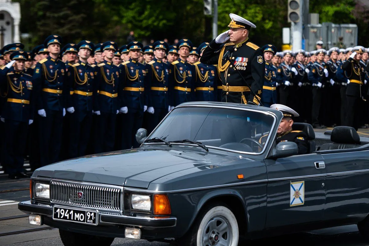 На площади Победы прошёл парад в честь 81-й годовщины Победы в Великой Отечественной войне На площади Победы прошёл парад в честь 81-й годовщины Победы в Великой Отечественной войне