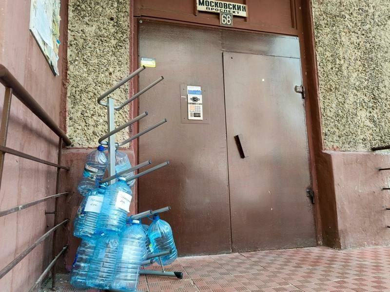 Власти Калининграда сжимают кольцо вокруг восставшего дома Власти Калининграда сжимают кольцо вокруг восставшего дома