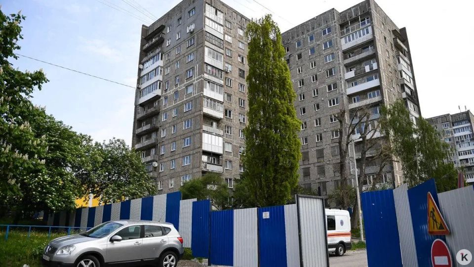 Жильцы дома №68 на Московском начали готовиться к отключению электричества