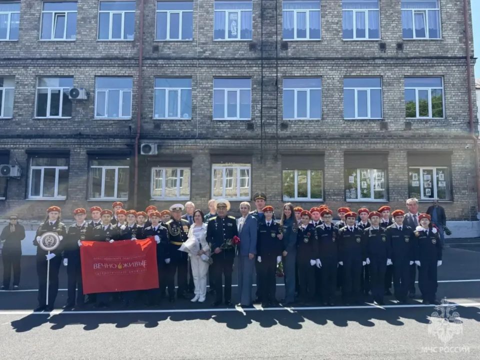 Имя, достойное памяти. Вчера в школе №2 Калининграда прошла торжественная линейка, посвящённая развитию кадетского движения
