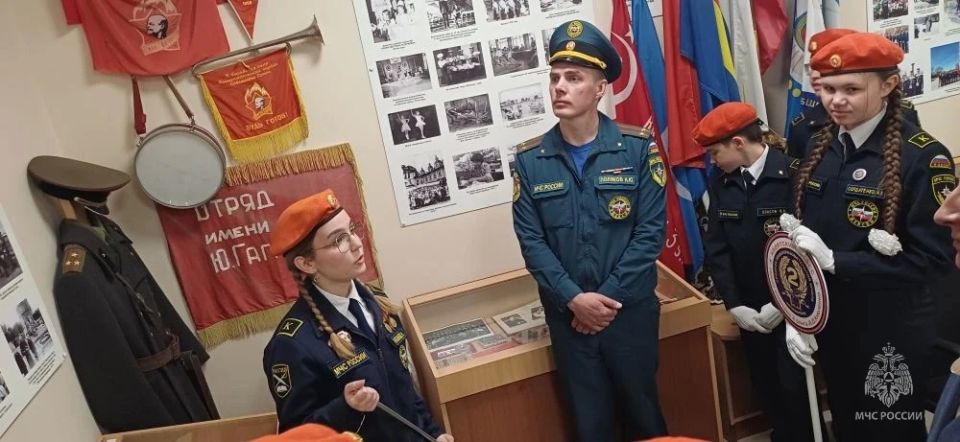 Имя, достойное памяти. Вчера в школе №2 Калининграда прошла торжественная линейка, посвящённая развитию кадетского движения Имя, достойное памяти. Вчера в школе №2 Калининграда прошла торжественная линейка, посвящённая развитию кадетского движения