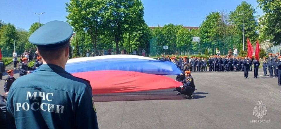 Имя, достойное памяти. Вчера в школе №2 Калининграда прошла торжественная линейка, посвящённая развитию кадетского движения Имя, достойное памяти. Вчера в школе №2 Калининграда прошла торжественная линейка, посвящённая развитию кадетского движения