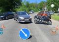 На Аллее Смелых столкнулись легковушка и мотоцикл, пострадал один человек