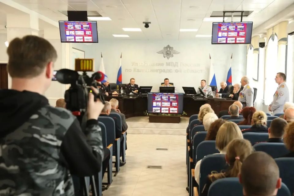 В УМВД России по Калининградской области отметили 80-ю годовщину со Дня образования ведомства В УМВД России по Калининградской области отметили 80-ю годовщину со Дня образования ведомства