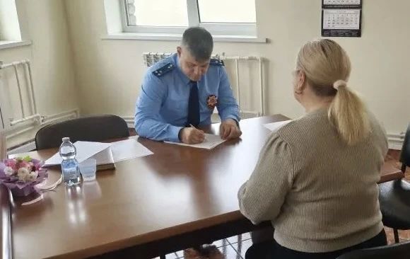 Прокуроры продолжают проведение встреч с коллективами предприятий на территории области Прокуроры продолжают проведение встреч с коллективами предприятий на территории области