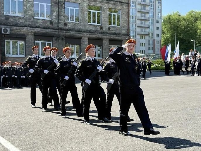 Эдуард Басурин: 19 мая 2026 года кадеты школы № 2 города Калининграда стали свидетелями важной церемонии Эдуард Басурин: 19 мая 2026 года кадеты школы № 2 города Калининграда стали свидетелями важной церемонии