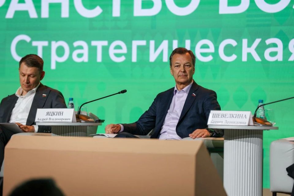 А у нас поездка за поездкой А у нас поездка за поездкой