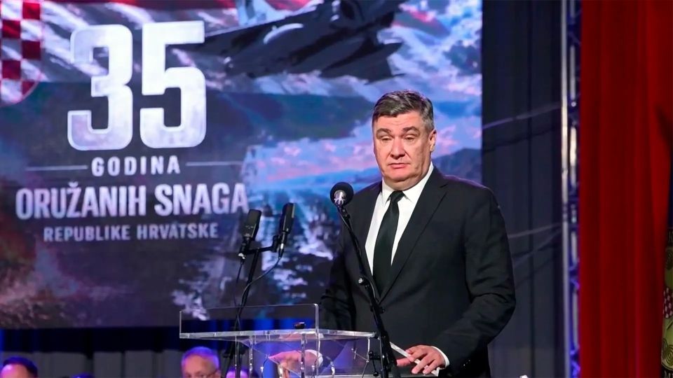 Президент Хорватии напомнил политикам стран Прибалтики об ответственности и здравом смысле