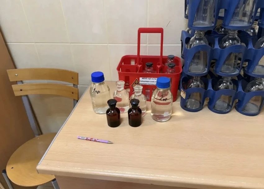 Жители Калининграда заметили «подозрительные пакеты» на Поплавке и начали волноваться Жители Калининграда заметили «подозрительные пакеты» на Поплавке и начали волноваться