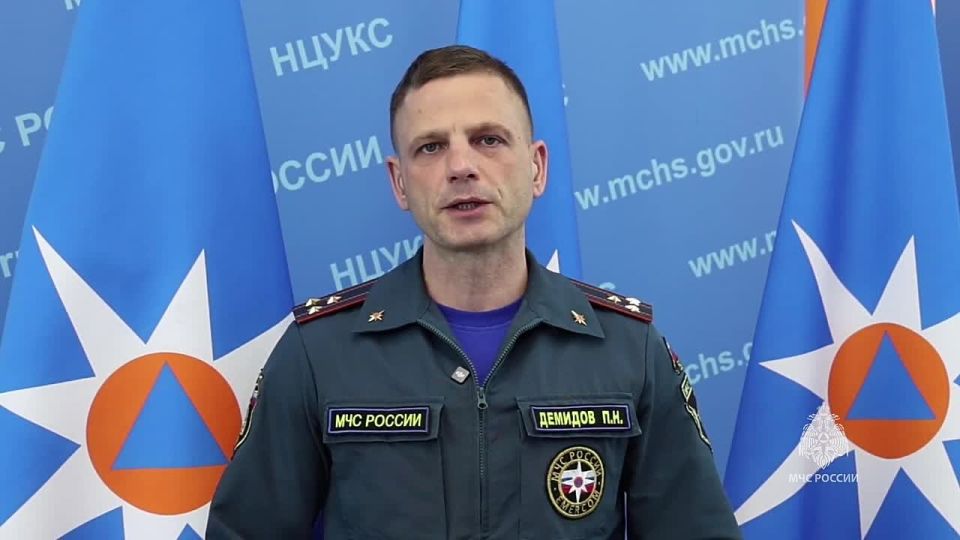 МЧС: запрета на использование телефонов на заправках не будет