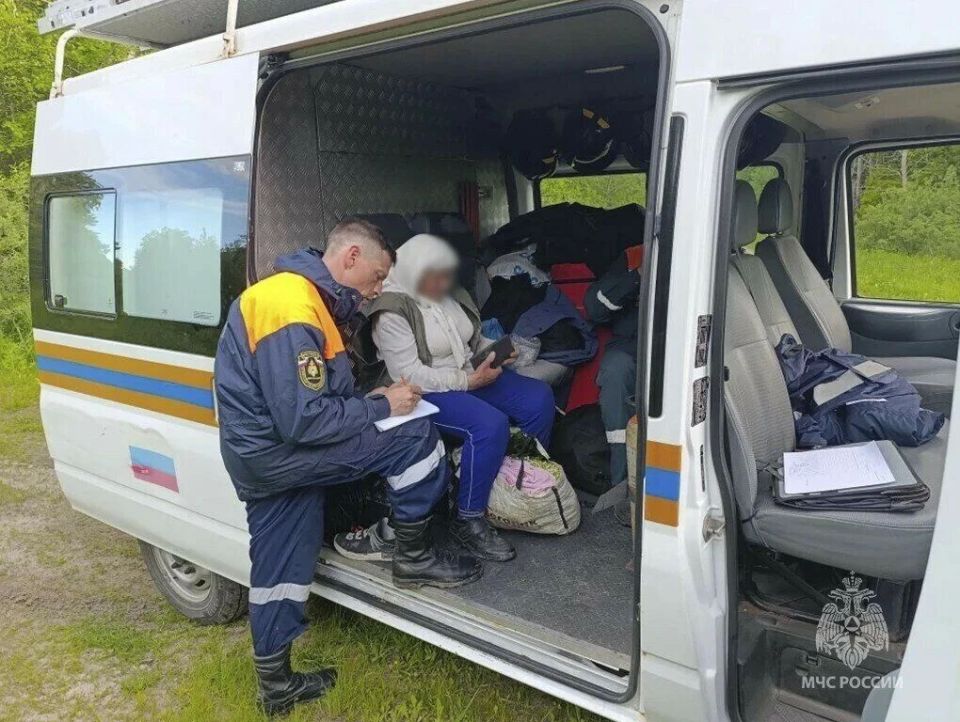 Не могла выбраться сама: спасатели нашли 87летнюю женщину, потерявшуюся в лесу под Низовкой Не могла выбраться сама: спасатели нашли 87летнюю женщину, потерявшуюся в лесу под Низовкой