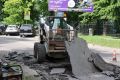 В первый день лета по графику дорожных работ стартовали демонтажные работы на ул. Азовской (ремонтируем проезжую часть на всей протяженности); асфальтируем ул. Мичурина; ремонтируем Белинского, Урицкого, Хабаровскую...