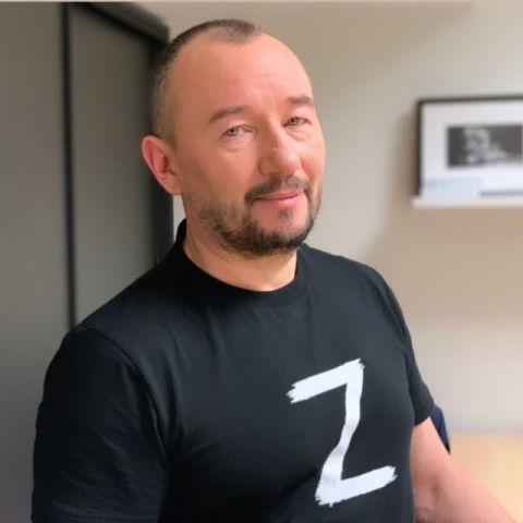Артём Шейнин: Ну что ж, понедельник, начало недели, начало месяца, НАЧАЛО ЛЕТА - столько 'маркеров', что как тут ни 'вернуться в повестку'