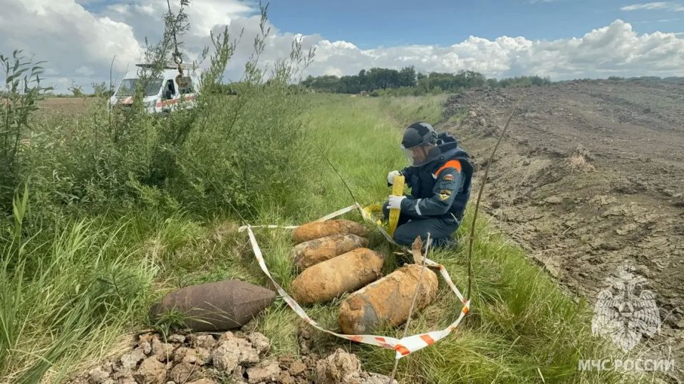 В Калининградской области продолжают обезвреживать опасные находки войны В Калининградской области продолжают обезвреживать опасные находки войны