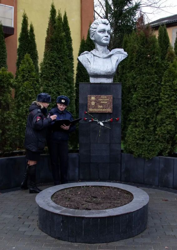 Голосование за лучшее фото онлайн-конкурса «Моя полиция - моя Россия» открыто Голосование за лучшее фото онлайн-конкурса «Моя полиция - моя Россия» открыто