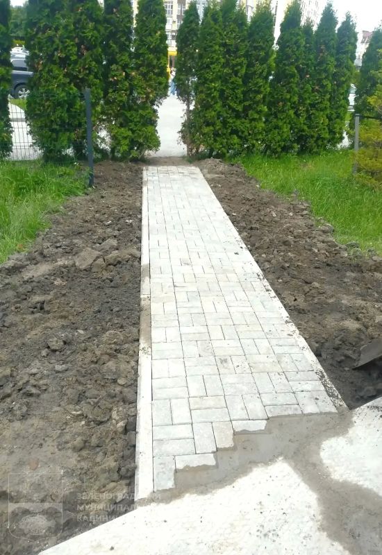 В Зеленоградске появилась новая пешеходная дорожка, которая ведёт от жилого комплекса «Кранц-Престиж» к физкультурно-оздоровительному комплексу «Янтарь» В Зеленоградске появилась новая пешеходная дорожка, которая ведёт от жилого комплекса «Кранц-Престиж» к физкультурно-оздоровительному комплексу «Янтарь»