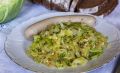 Молодая капуста с яйцом: простое и вкусное блюдо для любого стола