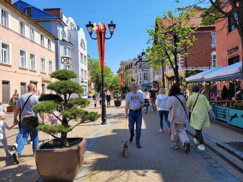 В Зеленоградске уже взвыли от наплыва туристов