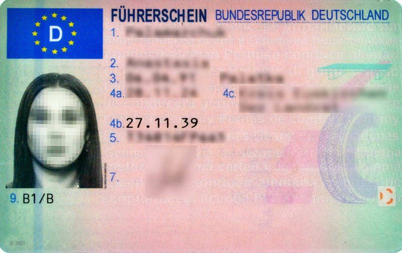 Обнаглевшие немцы ехали в Калининградскую область с поддельными правами Обнаглевшие немцы ехали в Калининградскую область с поддельными правами