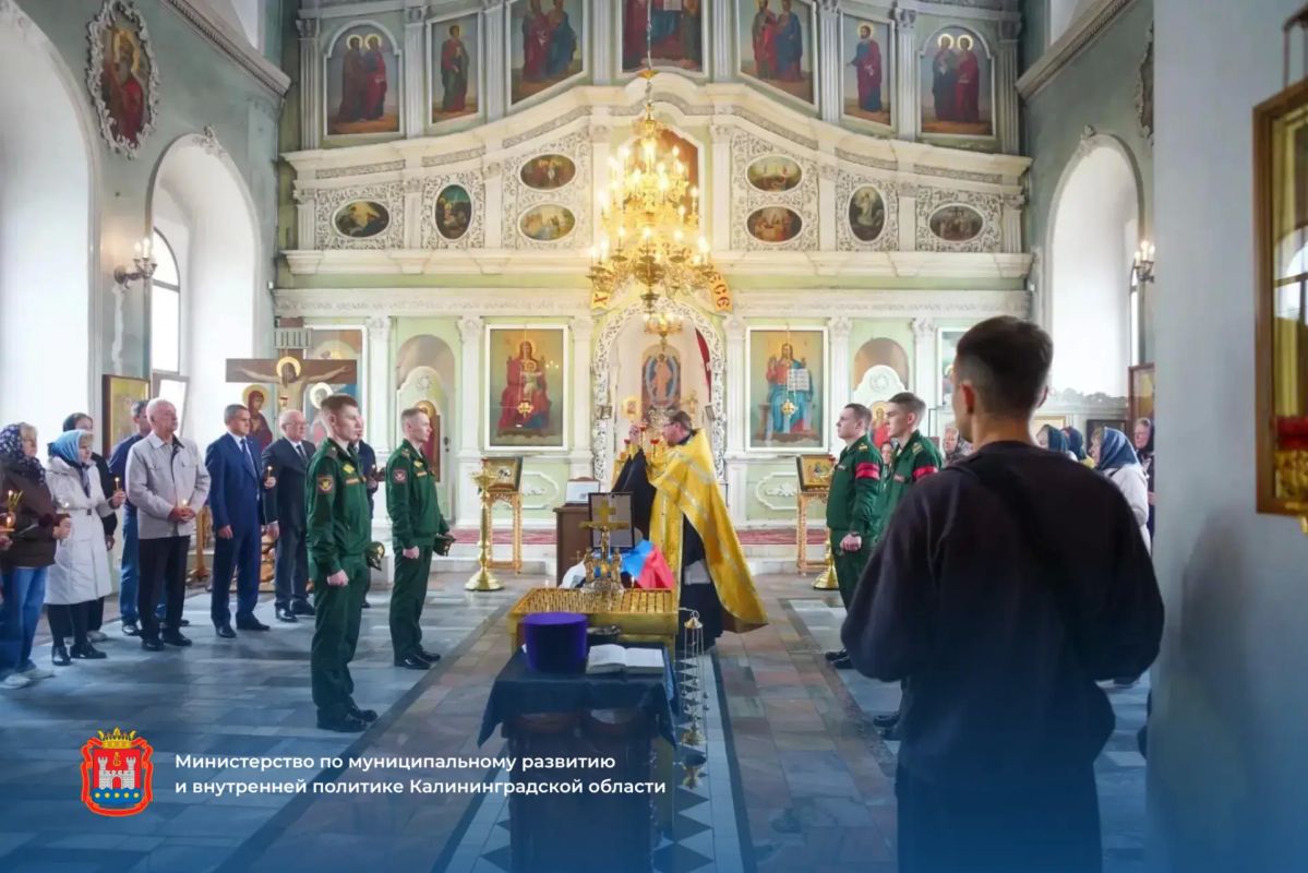 Останки капитана Александра Ивановича Машковцева, которые нашли калининградские поисковики, захоронили на родине Останки капитана Александра Ивановича Машковцева, которые нашли калининградские поисковики, захоронили на родине