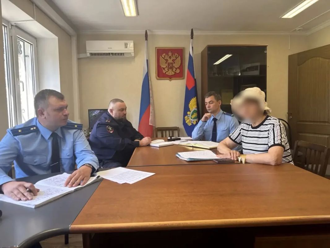 Прокурор области Максим Попов представил назначенного прокурора города Балтийска и провел личный прием граждан Прокурор области Максим Попов представил назначенного прокурора города Балтийска и провел личный прием граждан