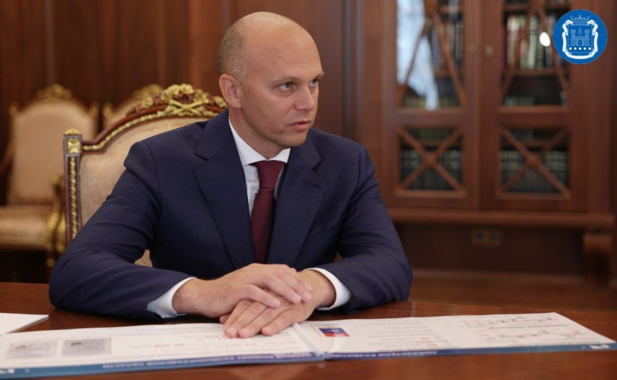 В преддверии 80-летия Калининградской области президент Владимир Путин встретился с губернатором Алексеем Беспрозванных В преддверии 80-летия Калининградской области президент Владимир Путин встретился с губернатором Алексеем Беспрозванных
