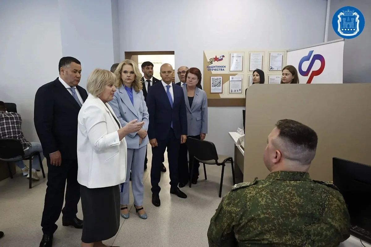 Полпред президента в СЗФО Игорь Руденя и зампред Правительства России Татьяна Голикова посетили филиал государственного фонда «Защитники Отечества» в Калининграде.