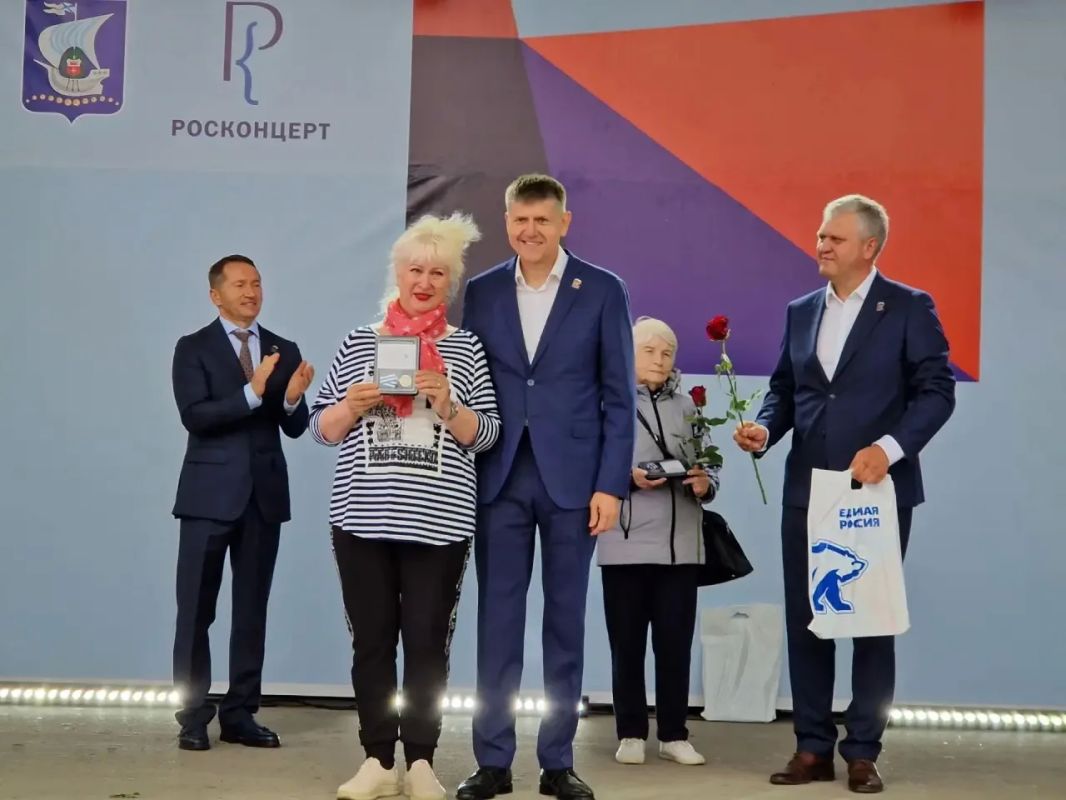 Елена Дятлова: Сегодня наш город наполнился особой атмосферой – атмосферой праздника, радости и единения Елена Дятлова: Сегодня наш город наполнился особой атмосферой – атмосферой праздника, радости и единения