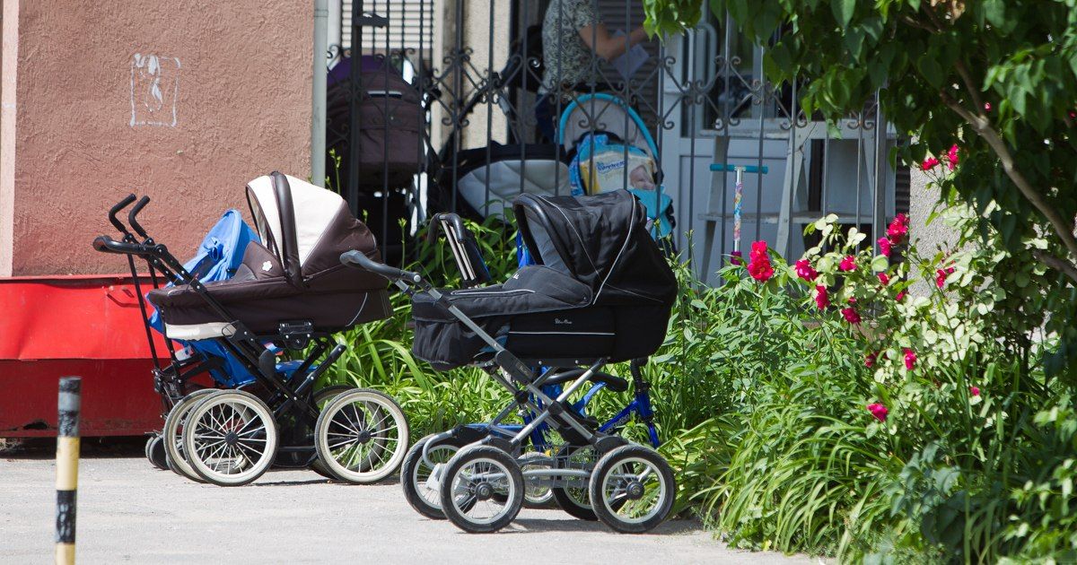 Полтора года без выплат: Путин подписал закон об ипотечных каникулах для семей минимум с двумя детьми