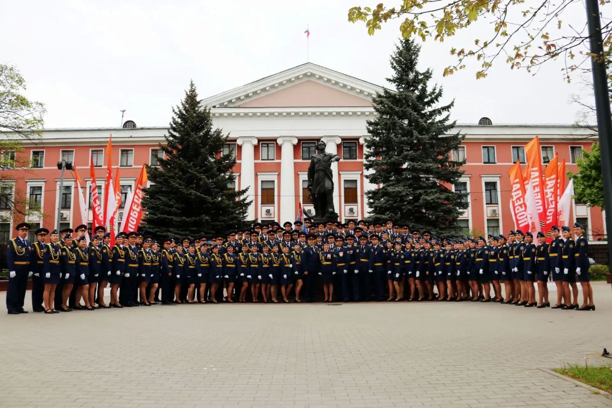 # Умница, красавица, сотрудник! # Умница, красавица, сотрудник!
