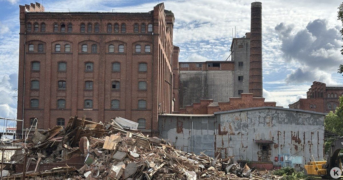 Служба охраны памятников проверяет законность сноса здания на Правой набережной в Калининграде