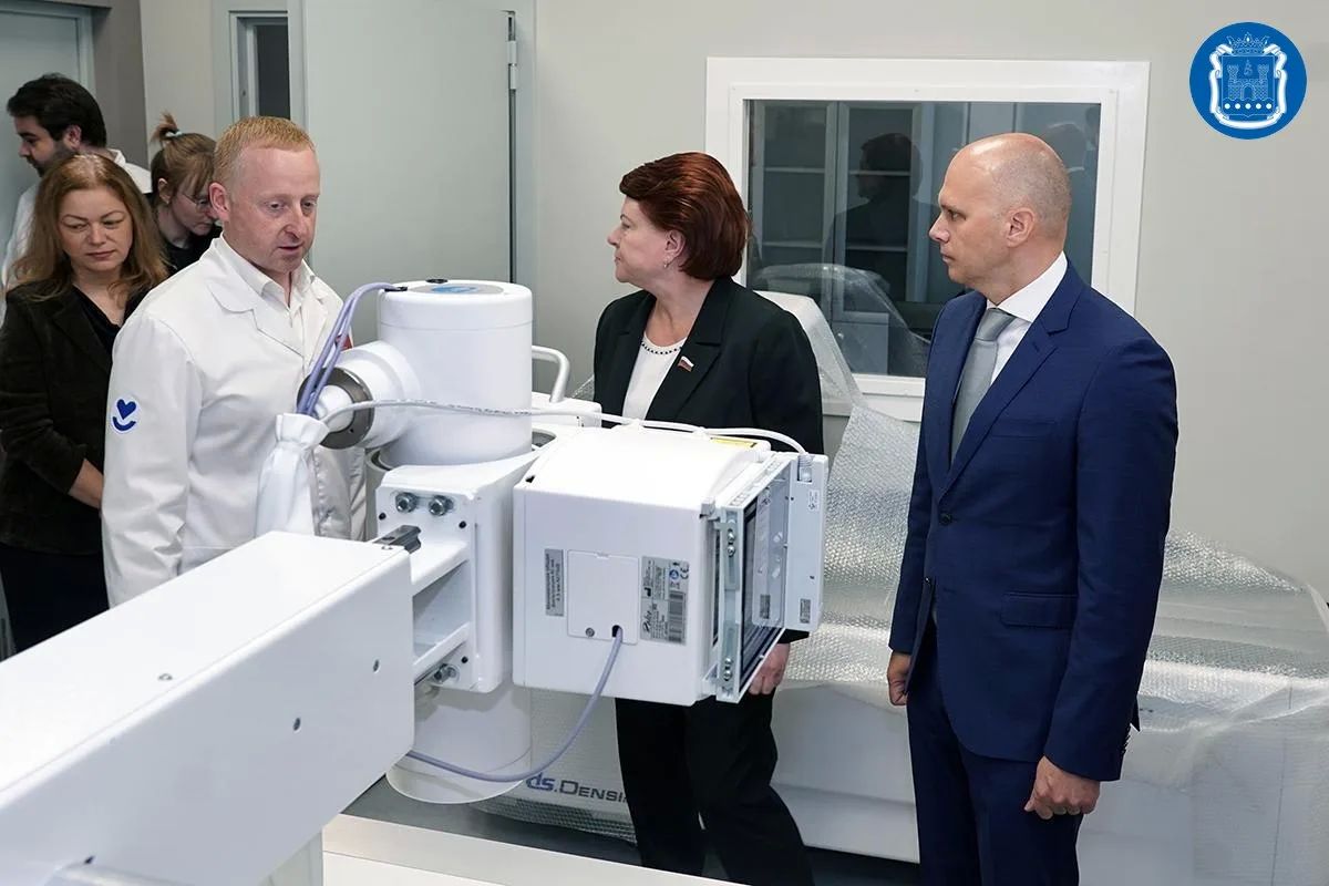 Алексей Беспрозванных оценил работу обновлённой поликлиники на улице Марины Расковой в Калининграде Алексей Беспрозванных оценил работу обновлённой поликлиники на улице Марины Расковой в Калининграде