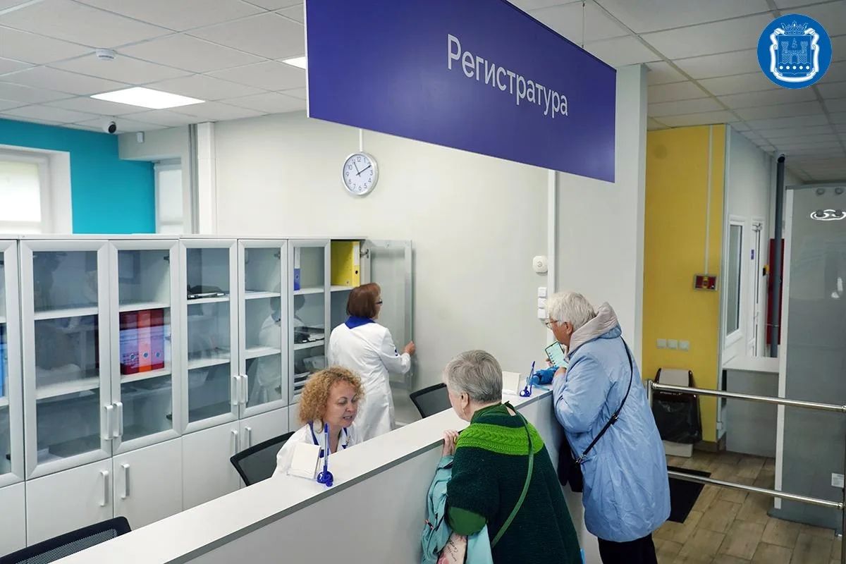 Алексей Беспрозванных оценил работу обновлённой поликлиники на улице Марины Расковой в Калининграде Алексей Беспрозванных оценил работу обновлённой поликлиники на улице Марины Расковой в Калининграде