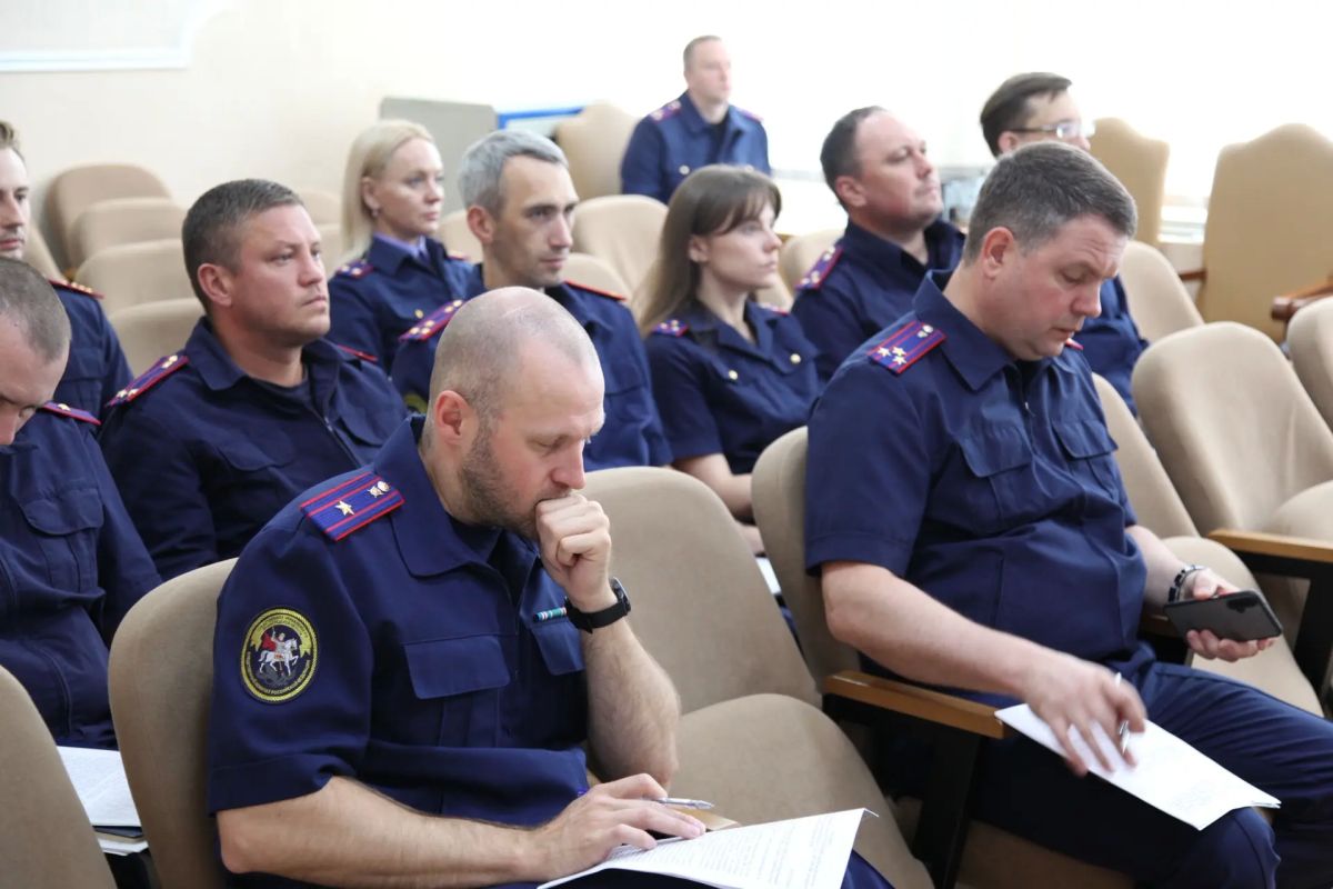 В следственном управлении СК России по Калининградской области состоялось оперативное совещание по вопросу раскрытия преступлений прошлых лет В следственном управлении СК России по Калининградской области состоялось оперативное совещание по вопросу раскрытия преступлений прошлых лет
