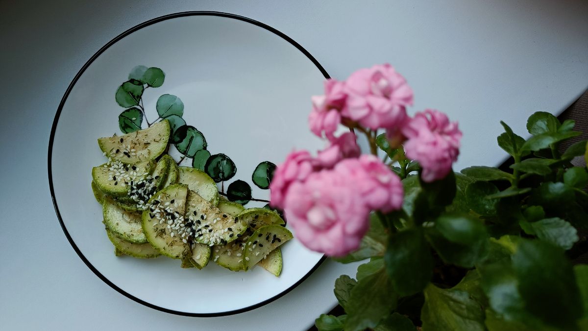 Кабачки в кунжутном масле: простой и вкусный рецепт для летнего стола