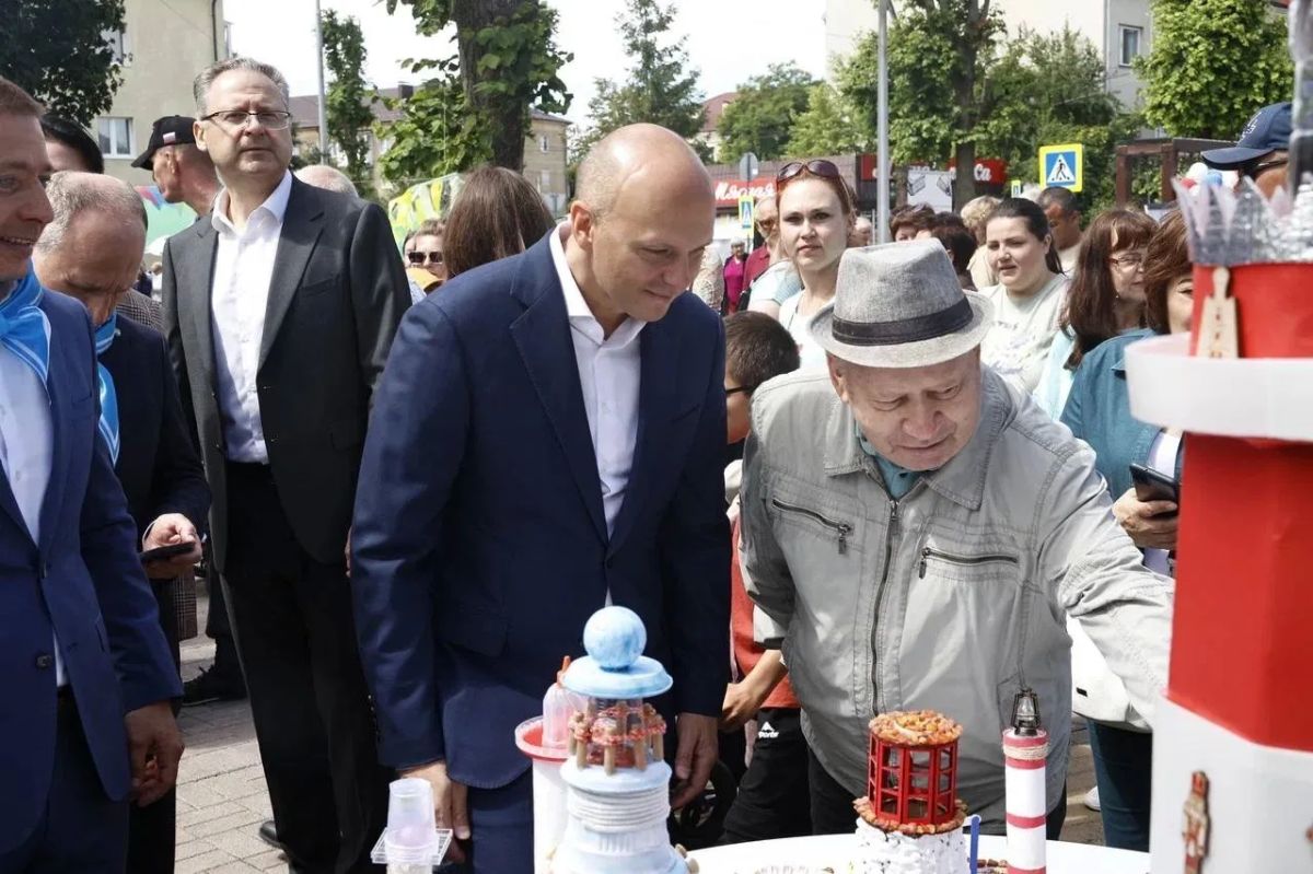 Алексей Беспрозванных: Вчера прошли сразу три праздника: Дни города в Полесске, Светлом и Пионерском Алексей Беспрозванных: Вчера прошли сразу три праздника: Дни города в Полесске, Светлом и Пионерском