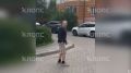 В Калининграде агрессивный усач набросился на 7-летнего мальчика и попытался стащить его с качелей