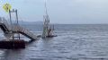 В Приморье аварийный пирс обрушился в море вместе с людьми