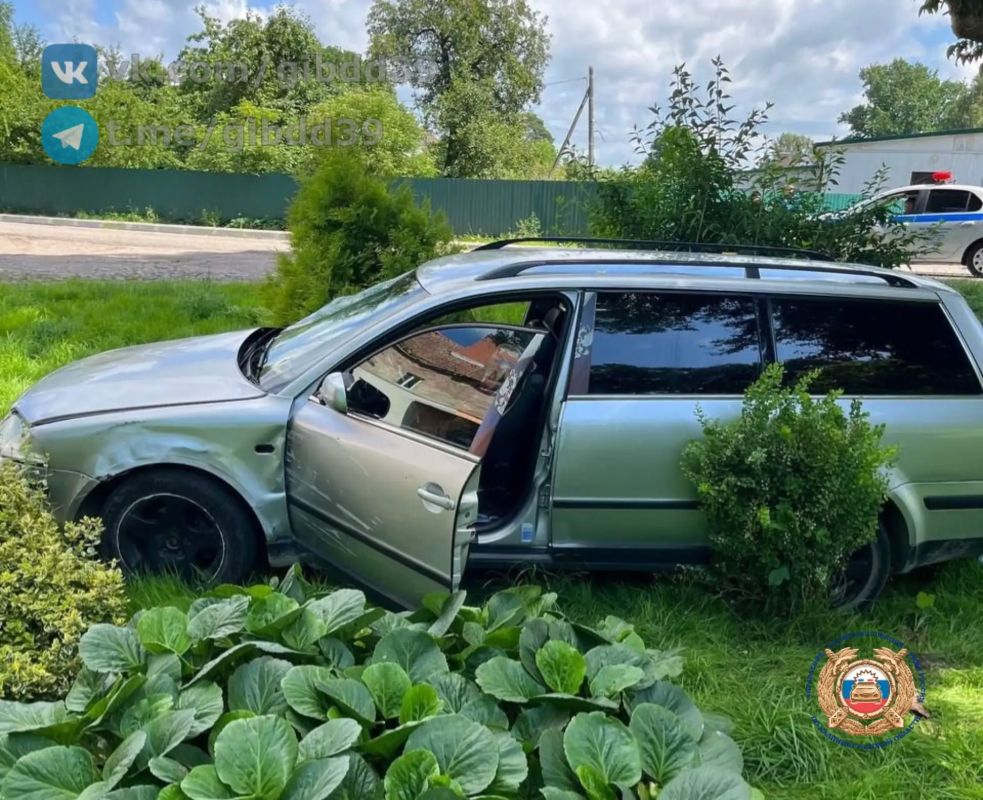 По оперативной информации, сегодня 15.07.2026 около 13:00 в пос. Тимирязево Славского района на ул. Мира вблизи д. 9 «А»произошло столкновение автомобиля «Фольксваген» под управлением водителя 1994 года рождения и автомобиля... По оперативной информации, сегодня 15.07.2026 около 13:00 в пос. Тимирязево Славского района на ул. Мира вблизи д. 9 «А»произошло столкновение автомобиля «Фольксваген» под управлением водителя 1994 года рождения и автомобиля...