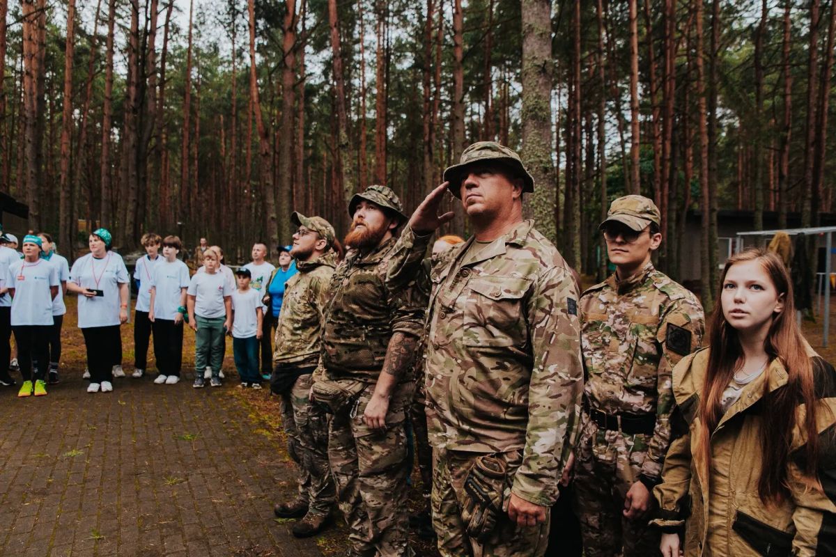 «Семейная зарница»: Родина начинается с семьи «Семейная зарница»: Родина начинается с семьи