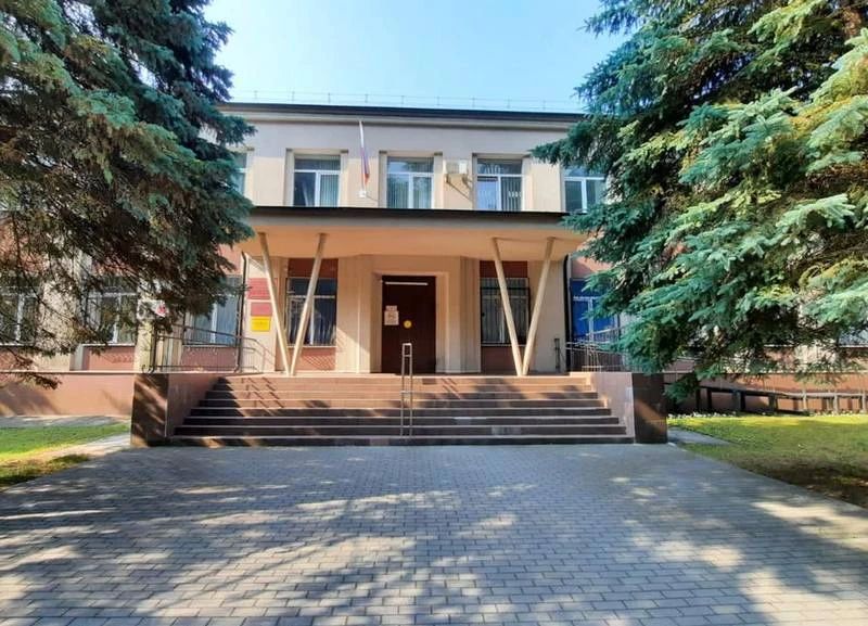 65-летний перевёл «60 карандашей» неизвестному