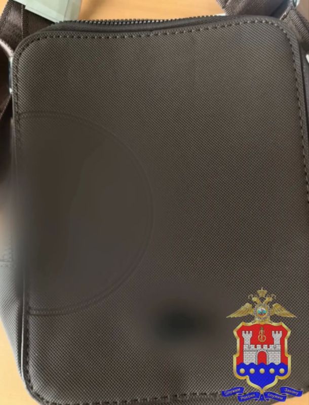 Под видом оригинала: в Калининграде полицейскими пресечена продажа контрафактной брендовой одежды Под видом оригинала: в Калининграде полицейскими пресечена продажа контрафактной брендовой одежды