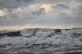 Неспокойное море в эти прохладные дни
