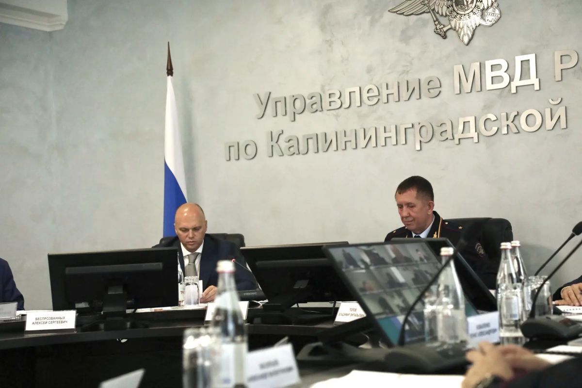 Генерал-майор полиции Вадим Ятайкин подвел итоги деятельности регионального УМВД за первое полугодие 2026 года Генерал-майор полиции Вадим Ятайкин подвел итоги деятельности регионального УМВД за первое полугодие 2026 года