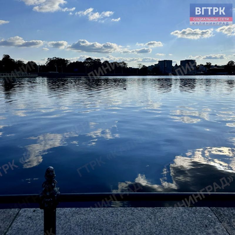 Верхнее озеро в Калининграде сейчас радует очень приятной и спокойной атмосферой Верхнее озеро в Калининграде сейчас радует очень приятной и спокойной атмосферой