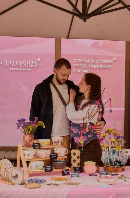 — Что новенького у наших предпринимателей? — Что новенького у наших предпринимателей?