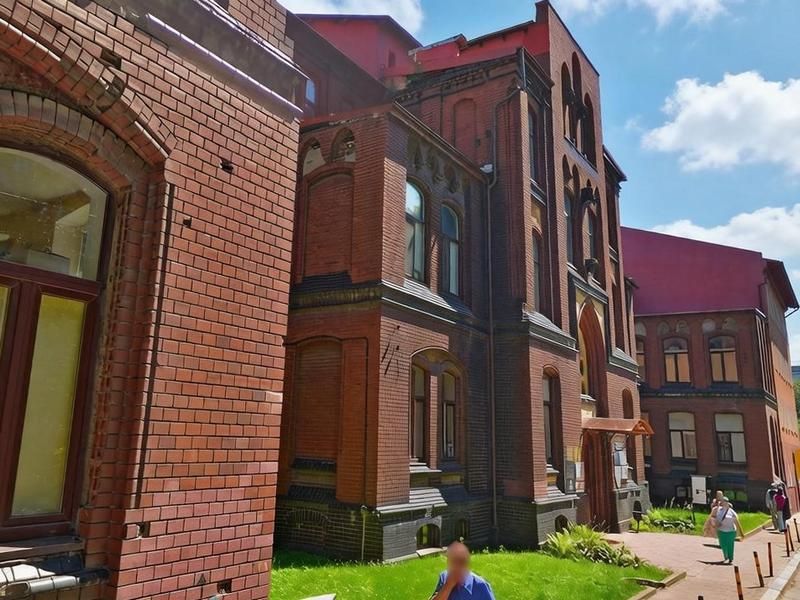 В Калининграде под больницей Кёнигсберга проснулось ядовитое облако